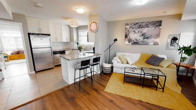 b - 489 East Ave, Townhouse with 2 bedrooms, 2 bathrooms and 1 parking in Kitchener ON | Image 11
