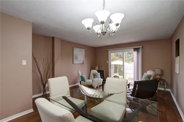 104 Pennyhill Dr, House detached with 3 bedrooms, 2 bathrooms and 3 parking in Toronto ON | Image 8