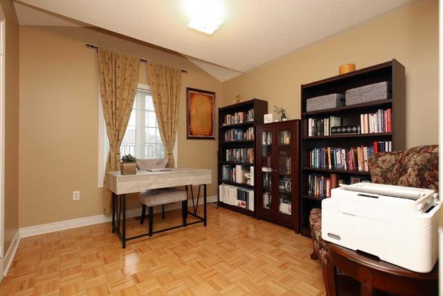 24 Timberwolf Cres, House detached with 4 bedrooms, 4 bathrooms and 4 parking in Vaughan ON | Image 11