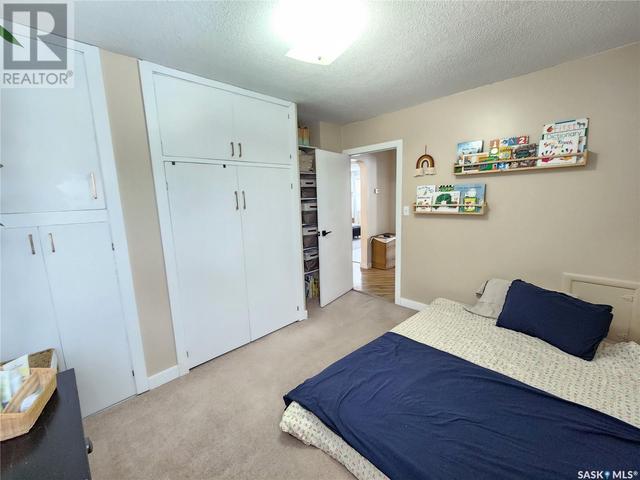 526 Main Street, House detached with 3 bedrooms, 2 bathrooms and null parking in Radville SK | Image 25