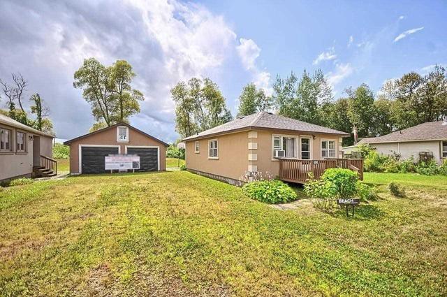 1190 Maple Rd, House detached with 3 bedrooms, 2 bathrooms and 6 parking in Innisfil ON | Image 8