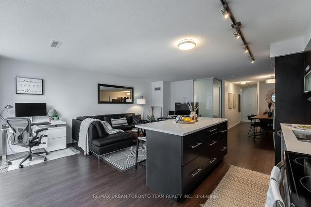 511 - 205 Frederick St, Condo with 2 bedrooms, 1 bathrooms and 1 parking in Toronto ON | Image 9