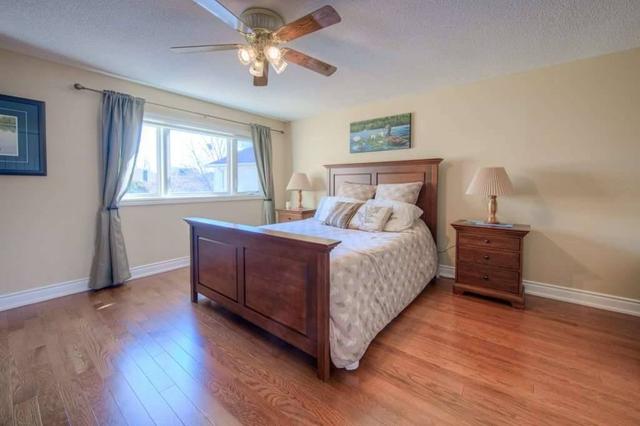 35 Strathroy Cres, House detached with 3 bedrooms, 4 bathrooms and 6 parking in Hamilton ON | Image 10