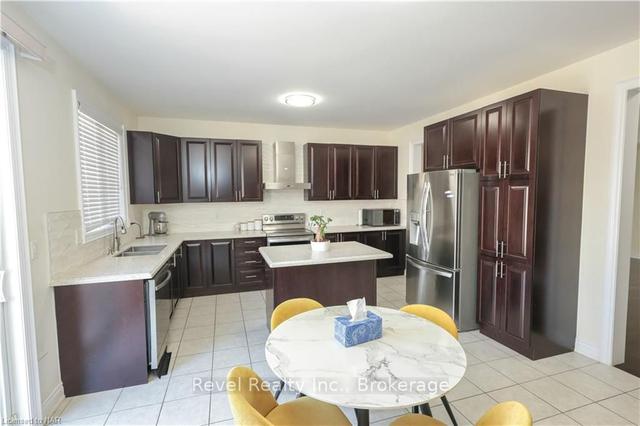 11 Cirillo St, House detached with 4 bedrooms, 5 bathrooms and 8 parking in Brampton ON | Image 2