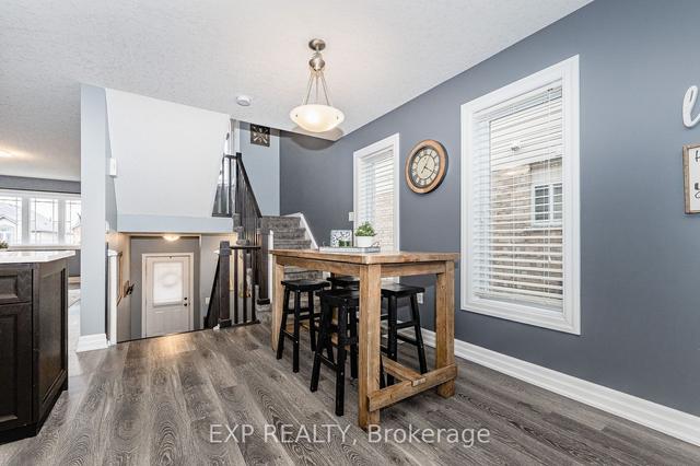 25 Oakes Cres, House semidetached with 3 bedrooms, 3 bathrooms and 3 parking in Guelph ON | Image 11