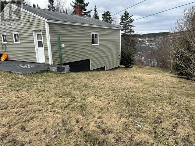 21 Gilbert Street, House detached with 3 bedrooms, 1 bathrooms and null parking in Corner Brook NL | Image 4