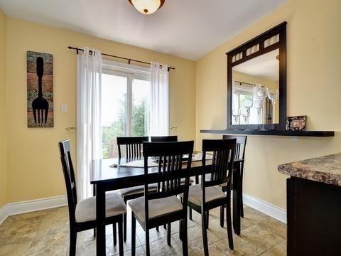 03 - 123 Millstone Dr, Townhouse with 3 bedrooms, 3 bathrooms and 1 parking in Brampton ON | Image 5