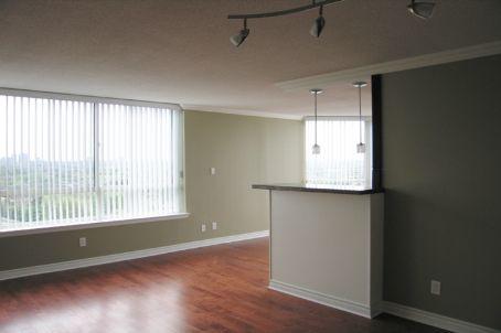 1003 - 1360 Rathburn Rd E, Condo with 2 bedrooms, 2 bathrooms and 1 parking in Mississauga ON | Image 5