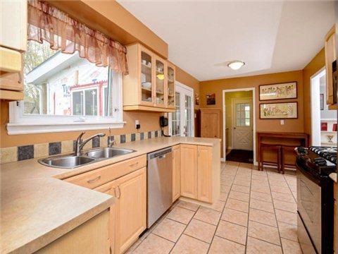 38 Westview Cres, House detached with 3 bedrooms, 3 bathrooms and 4 parking in Caledon ON | Image 8