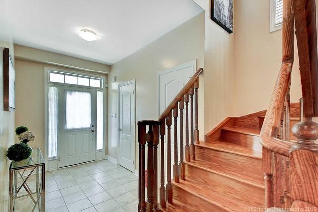 507 West Park Ave, House detached with 4 bedrooms, 3 bathrooms and 2 parking in Bradford West Gwillimbury ON | Image 2