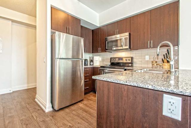 1404 - 7890 Bathurst St, Condo with 2 bedrooms, 2 bathrooms and 1 parking in Vaughan ON | Image 14