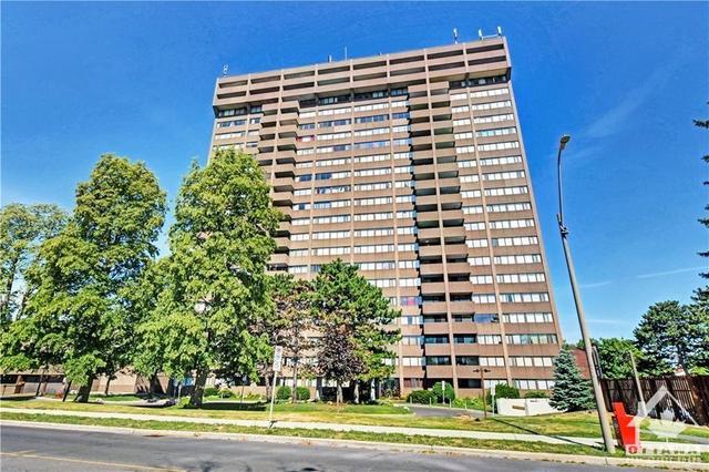 1806 - 1285 Cahill Drive, Condo with 2 bedrooms, 1 bathrooms and 1 parking in Ottawa ON | Image 1