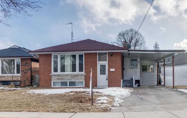 33 Barkwin Dr, House detached with 3 bedrooms, 3 bathrooms and 5 parking in Toronto ON | Image 12