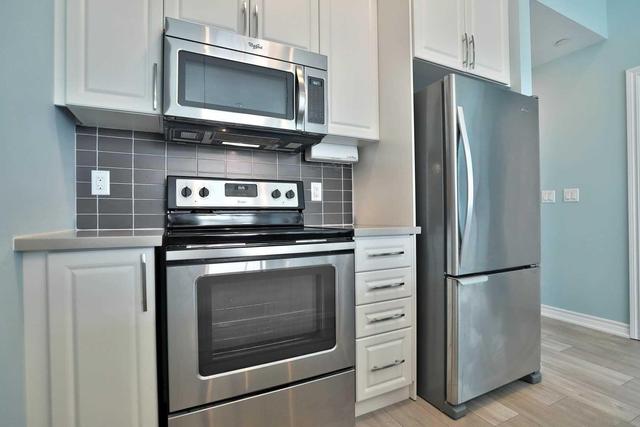 423 - 35 Southshore Cres, Condo with 2 bedrooms, 1 bathrooms and 1 parking in Hamilton ON | Image 10