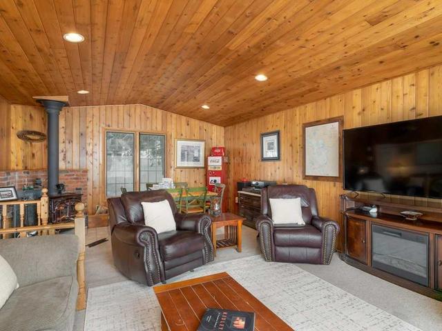 1048 Lawland Heights Rd, House detached with 2 bedrooms, 2 bathrooms and 6 parking in Gravenhurst ON | Image 38
