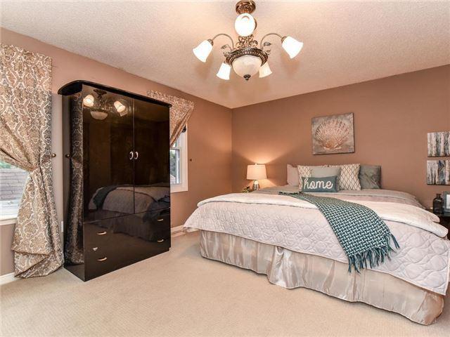 15 Carnelly Cres, House detached with 3 bedrooms, 4 bathrooms and 2 parking in Ajax ON | Image 16