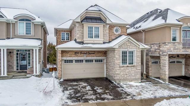 1058 Foxtail Cres, House detached with 4 bedrooms, 4 bathrooms and 4 parking in Pickering ON | Image 1