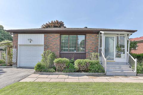 4 Knockbolt Cres, House detached with 4 bedrooms, 4 bathrooms and 5 parking in Toronto ON | Card Image