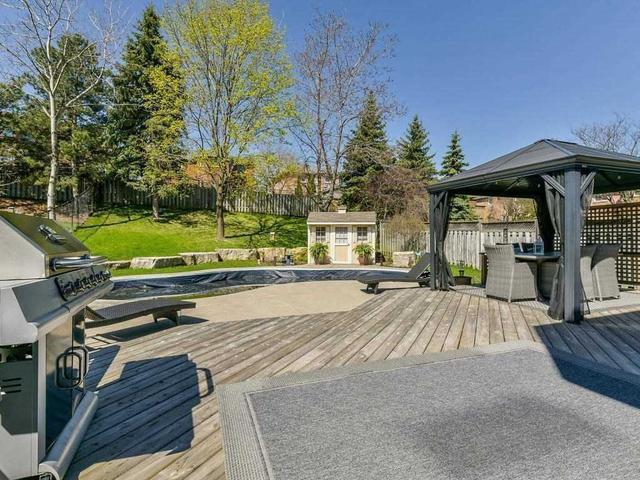 30 Foakes Dr, House detached with 4 bedrooms, 4 bathrooms and 4 parking in Ajax ON | Image 6