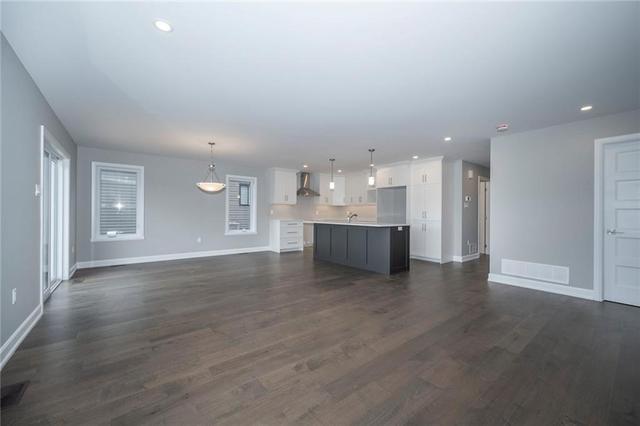 2316 Crewson Court, House detached with 4 bedrooms, 3 bathrooms and 3 parking in Cornwall ON | Image 11