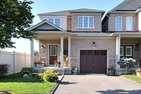 100 Rideau Dr, House attached with 3 bedrooms, 3 bathrooms and 3 parking in Richmond Hill ON | Image 1