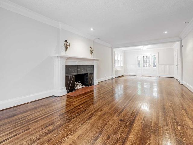 114 Glenayr Rd, House detached with 5 bedrooms, 5 bathrooms and 2 parking in Toronto ON | Image 12