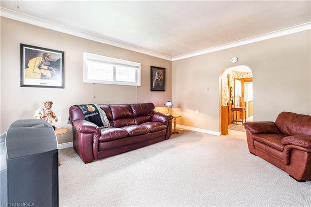 5 Alexander Street, House detached with 2 bedrooms, 1 bathrooms and 2 parking in Brant ON | Image 11