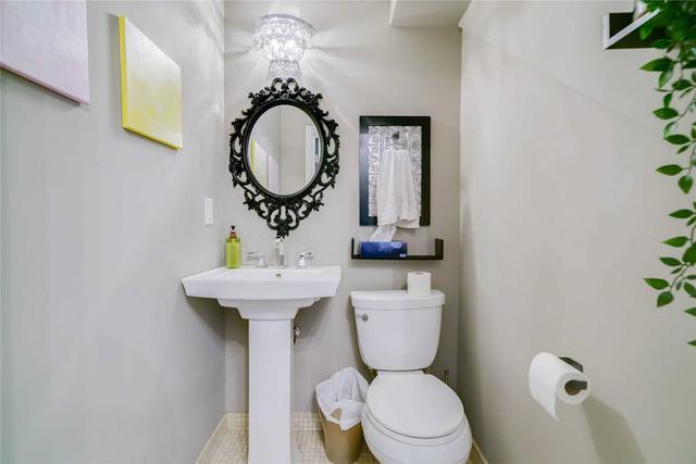 654 Queen St W, House detached with 3 bedrooms, 4 bathrooms and 0 parking in Toronto ON | Image 26