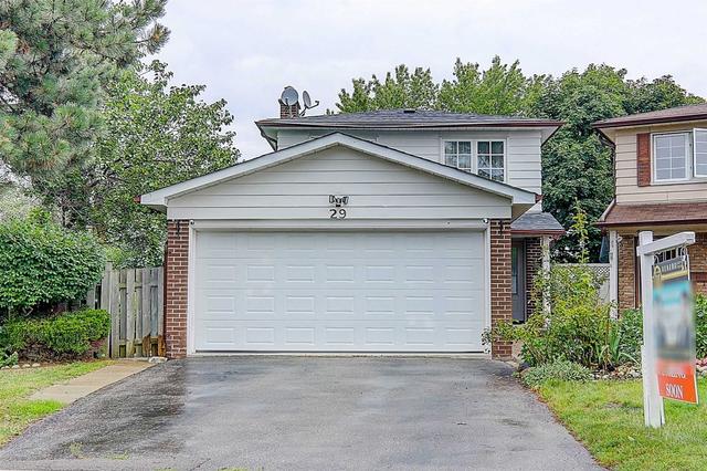 29 Silversted Dr, House attached with 3 bedrooms, 4 bathrooms and 6 parking in Toronto ON | Image 1