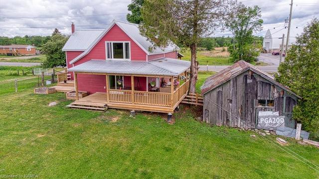 9438 Road 38, House detached with 3 bedrooms, 1 bathrooms and null parking in Central Frontenac ON | Image 9