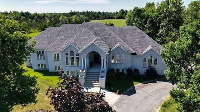 2295 Unity Rd, House detached with 3 bedrooms, 4 bathrooms and 33 parking in Kingston ON | Image 1
