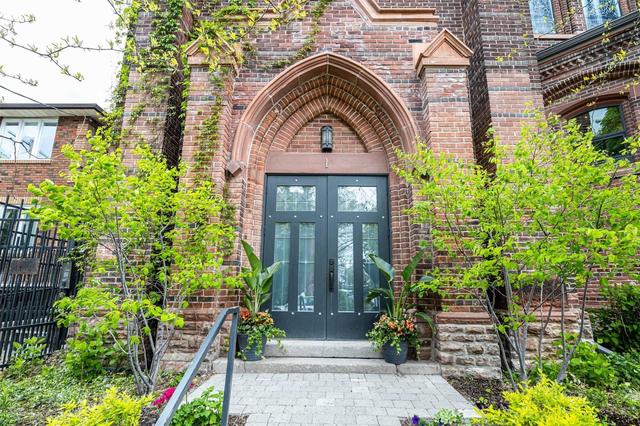 1 - 40 Westmoreland Ave, Townhouse with 1 bedrooms, 4 bathrooms and 1 parking in Toronto ON | Card Image