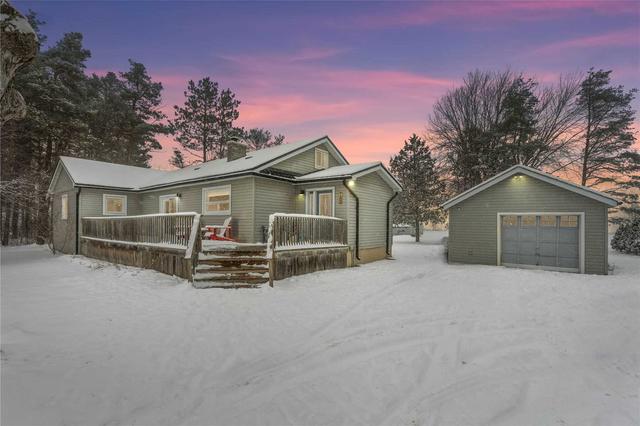 7800 Highway 26, House detached with 4 bedrooms, 3 bathrooms and 11.5 parking in Clearview ON | Image 12