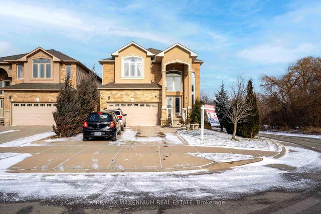 85 Onyx Crt, House detached with 4 bedrooms, 5 bathrooms and 4 parking in Hamilton ON | Image 34