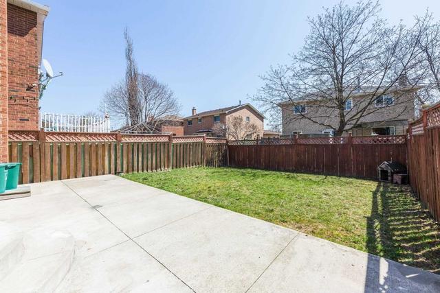 213 Wexford Rd, House detached with 3 bedrooms, 4 bathrooms and 6 parking in Brampton ON | Image 32