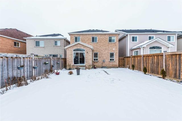 240 Armstrong Cres, House detached with 4 bedrooms, 4 bathrooms and 5 parking in Bradford West Gwillimbury ON | Image 35