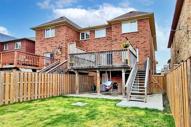 3258 Angel Pass Dr, House semidetached with 3 bedrooms, 4 bathrooms and 3 parking in Mississauga ON | Image 33