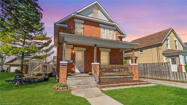 600 8th Avenue, House detached with 3 bedrooms, 2 bathrooms and 7 parking in Hanover ON | Image 1