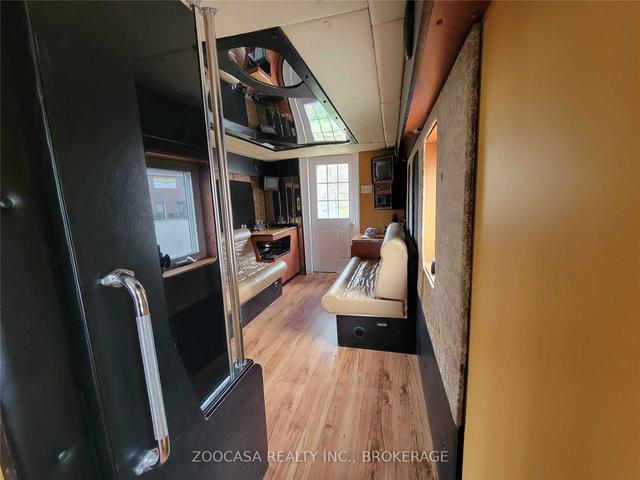 caboose - 43 Main St E, House detached with 0 bedrooms, 0 bathrooms and 1 parking in Milton ON | Image 11
