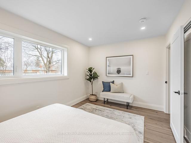 85 Sedgebrook Cres, House detached with 3 bedrooms, 2 bathrooms and 3 parking in Toronto ON | Image 10