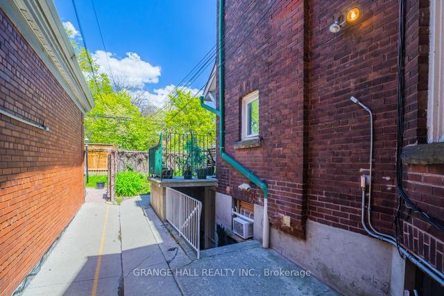 1544 King St W, House detached with 3 bedrooms, 4 bathrooms and 2 parking in Toronto ON | Image 10