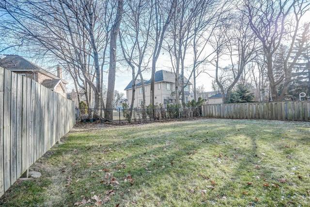 83 Upper Canada Dr, House detached with 5 bedrooms, 8 bathrooms and 6 parking in Toronto ON | Image 21