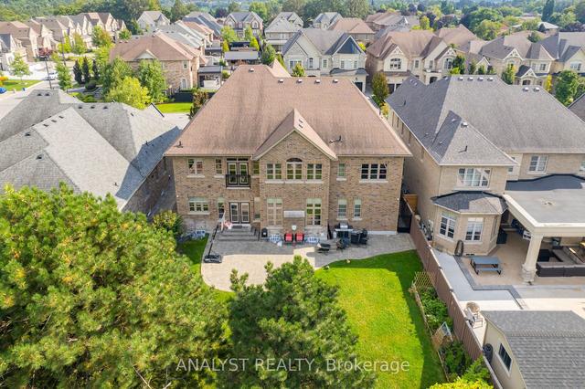 95 Sarracini Cres, House detached with 4 bedrooms, 7 bathrooms and 9 parking in Vaughan ON | Image 32
