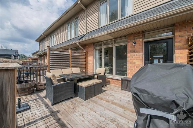 104 Lionel Private, Townhouse with 2 bedrooms, 3 bathrooms and 3 parking in Ottawa ON | Image 28
