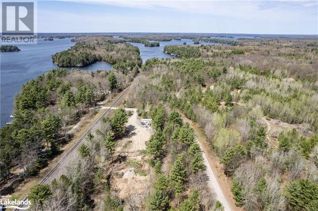 1038 East Bay Road, House detached with 2 bedrooms, 1 bathrooms and 2 parking in Muskoka Lakes ON | Image 33