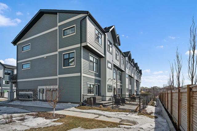 119 Les Jardins Park Se, Home with 2 bedrooms, 2 bathrooms and 2 parking in Calgary AB | Image 26