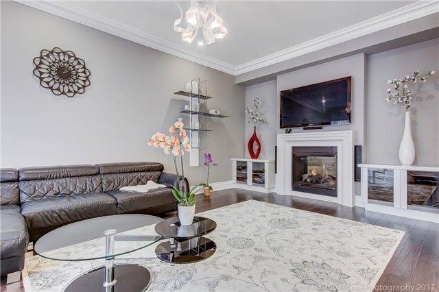 99 Abner Miles Dr, House detached with 4 bedrooms, 5 bathrooms and 4 parking in Vaughan ON | Image 7