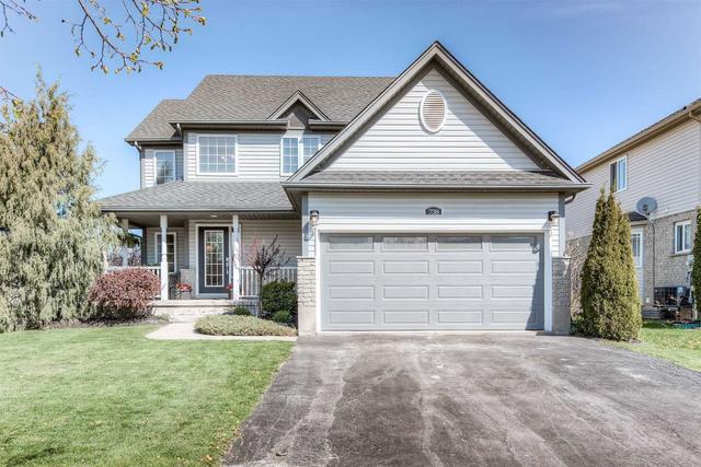738 Chesapeake Dr, House detached with 4 bedrooms, 4 bathrooms and 4 parking in Waterloo ON | Image 1