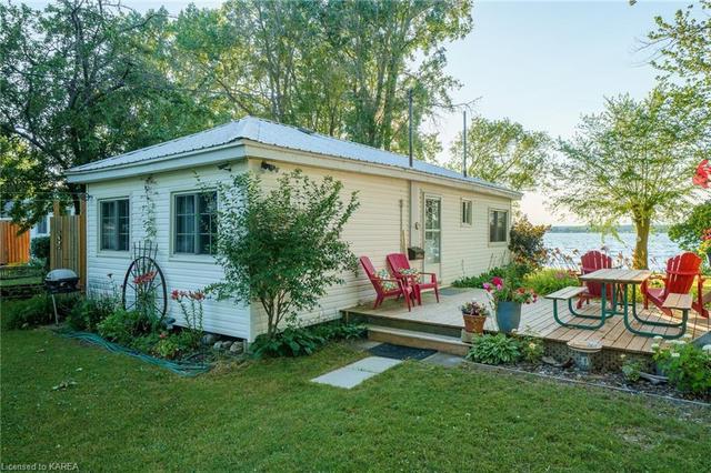 121 Hay Dor Lane, House detached with 3 bedrooms, 1 bathrooms and 3 parking in Greater Napanee ON | Image 1