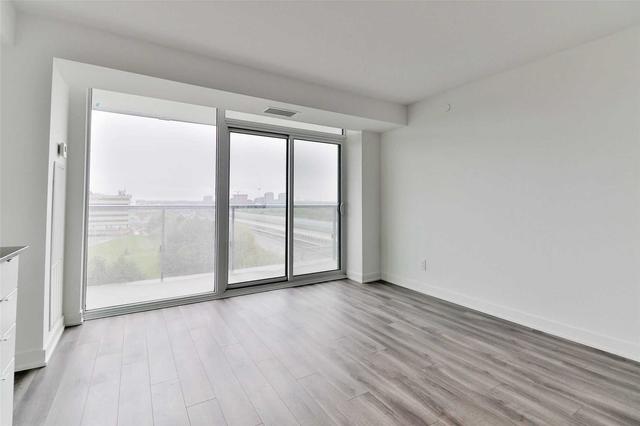 907 - 160 Flemington Rd, Condo with 2 bedrooms, 1 bathrooms and 1 parking in Toronto ON | Image 7